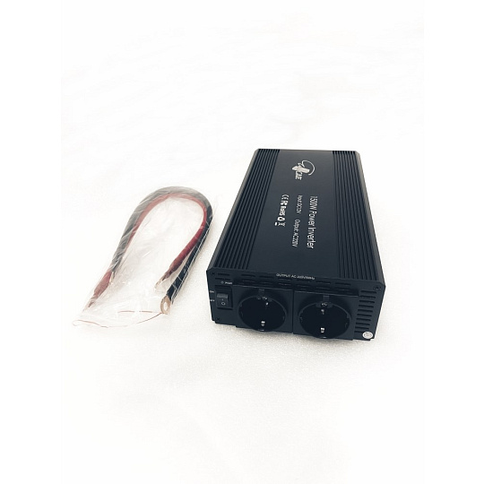 EUROCASE Měnič napětí DC/AC 12V/220V, 1500W (MT-MX1500)