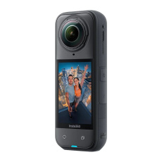 Insta360 X5