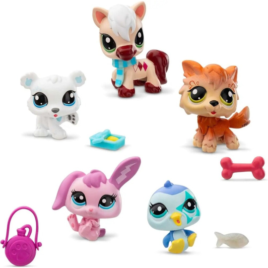 Set pěti figurek Hasbro Littlest Pet Shop zimní období
