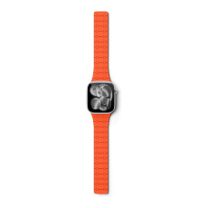 Epico Magnetic+ silikonový řemínek pro Apple Watch 42/41/40/38mm oranžový