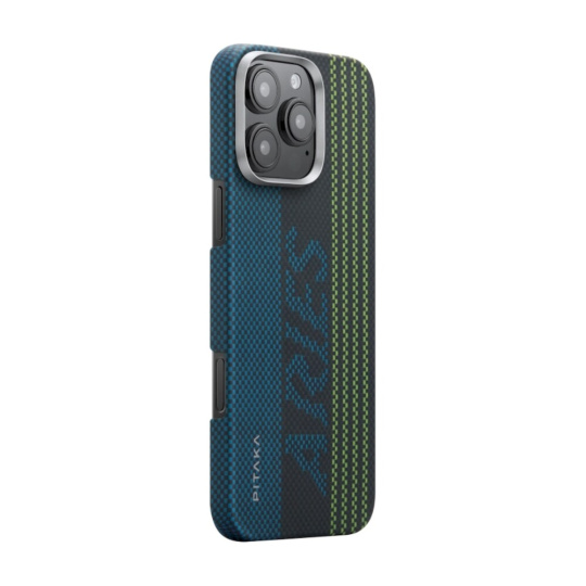 Pitaka x Aries Tactile Woven Case kryt iPhone 16 Pro Credit card