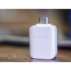 Samsung adaptér Micro USB/OTG bílý